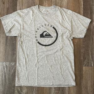 Quicksilver Short Sleeve T-Shirt Medium 100% Cotton EUC